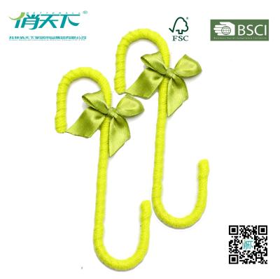 China Betterall Green Beautiful Metal S Hook Hanger With Satin Covered for sale