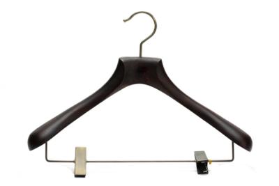 China Betterall Steady Closet Complete Pearl Nickel Clips Wood Coat Hanger for sale