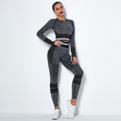 China Breathable Women's Quick-Drying Seamless Knitted T-shirt Sports Running Yoga Wear Long Sleeve Striped Fitness Yoga Suit for sale