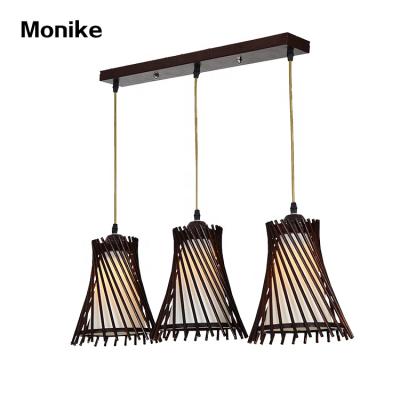 China Traditional Hot Selling Decorative Indoor Office Hanging 3 Heads Wooden Pendant Lights E27 for sale