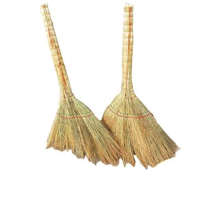 China Wholesale Home Household Natural Tools Handmade Sorghum Broom Broom With Wooden Sorghum Handle for sale