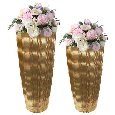 China CLASSIC 2020 New Arrivals Tall Rose Gold Metal Round Flower Pot Metal Vases For Wedding Centerpiece for sale