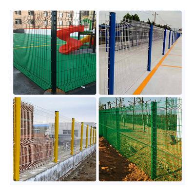 China Easily Assembled Powder Coated Welded Wire Mesh Triangle Bending Guardrail Fence for sale