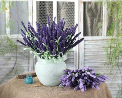 China Minimalist Artificial Lavender Plant with Silk Flowers for Wedding Decor and Table Centerpieces for sale