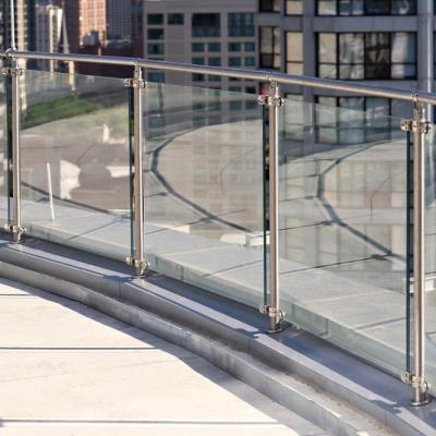 China Modern stainless steel balustrade/balustrade glass balcony railing design with high quality for sale