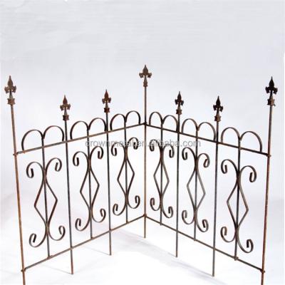 China Wall Mounted and Metal,case iron Material New Design Forged Iron Railing for sale