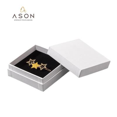 China Jewelry Gift Box Composed of Contact Paper White Gift Box Jewelry Packaging Box Jewelry Bracelet Necklace for sale