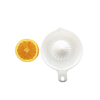 China Sustainable Kitchen Juice Squeezer Convenient And Portable Fruit Slicer for sale