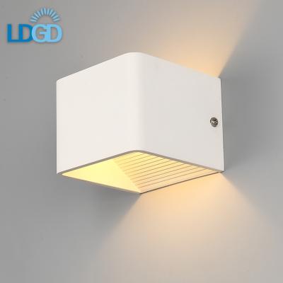 China Other 110-220v Mounted Reading Compound Border Frame Modern Indoor Led Wall Sconce Light for sale