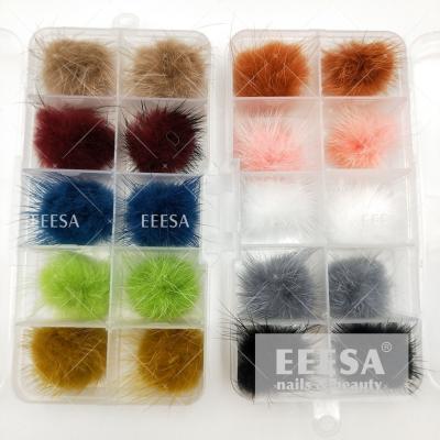 Cina scatola 10Pcs per il magnete Pom Pom Puff Fur Fuzz Ball magnetico di Desoration dei chiodi in vendita