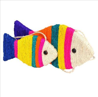 China Pet Cat Toy Sisal Fish Can Hang A Viable Grinding Claw Scratcher for sale