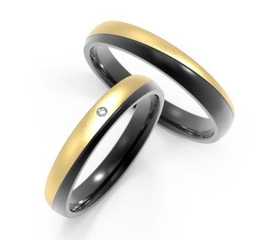 China 6mm Width Black Couple Titanium Rings With IP Gold Encrusted Zircon Ring for sale