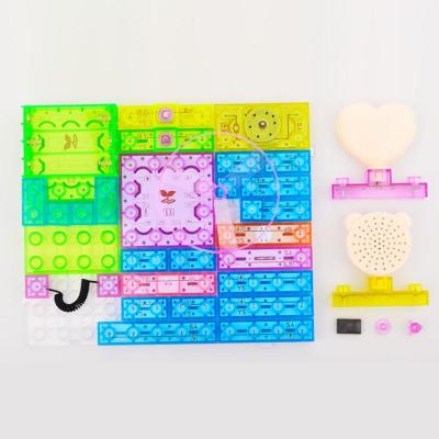 China Building Toy Science Education Toys 34pcs 115 Kinds Of Spelling Creative Circuit Building Block Assembling Electrical Building Blocks for sale