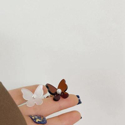 China New Arrival Soft Outdoor Women Jewelry Gifts Colorful Butterfly Acrylic Resin Transparent Rings for sale