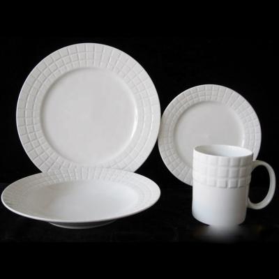 China Sustainable Pure White Porcelain Dinner Set Classic Embossed 16 Pcs Dinner Set for sale