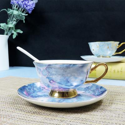 China 2020 New Design Viable Luxury Bone China Wedding Gift Style Coffee Cups And Saucers for sale