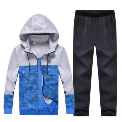 China Custom Made Breathable Comfortable Male Sportswear Manufacturing Breathable Camouflage Sportswear Men Suit for sale