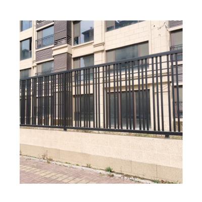 China No Fading Made In China Colored Short Solid Outdoor Wrought Iron Fences For Garden for sale