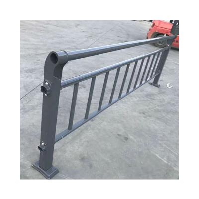 China No Fading Factory Price Safety Isolation Galvanized Guardrail Isolation Belt Road Barrier for sale