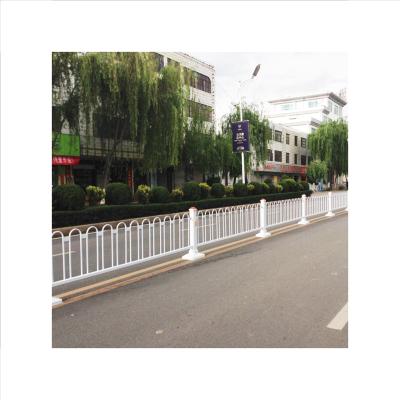 China No Fading Safety Working Windproof Mesh Road Divider Fence Galvanized Road Guardrail Fencing for sale