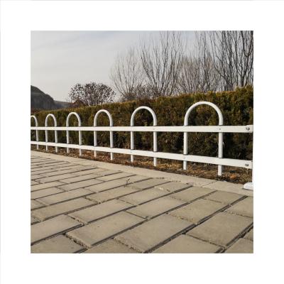 China No Fading White Colorful Net Artificial Low Price Sale Metal Lawn Garden Panels for sale