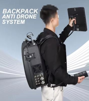 China Sistemas anti drones de tipo mochila de 8 canales personalizados de 50W con pantalla de nivel de batería para contramedidas de UAV en venta