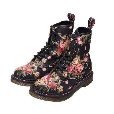 China Latest Winter Women Boots Breathable Embroidered 8 Hole Canvas Martin Boots Shoes Women Casual Boots for sale