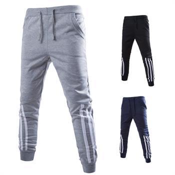 China Anti-wrinkle OEM service provide sample plus size fashionable high sport tracksuit for sale