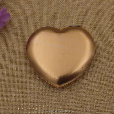 China Custom Pocket Mirror Good Quality Heart Shape Gold Compact Mirror Lighted Makeup Mirror for sale