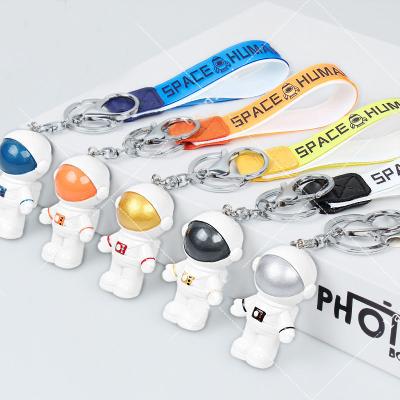 China Astronaut KeyChain Custom Acrylic Astronaut Key Chain Key Ring for sale