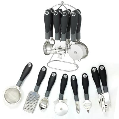 China Conjunto de 8 piezas de herramientas de cocina de acero inoxidable utensilios multifuncionales para cocinar en venta