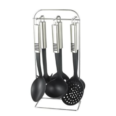 China Customized Color Kitchen Item List Smart Kitchen Utensil Set with Sustainable Tools for sale