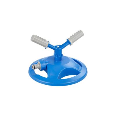 China Garden Line Plastic Rotating 2 Arm Garden Irrigation Sprinkler With Base for sale