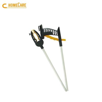 China Designed to assist users in picking up or folding items aluminum alloy hand grab reacher with magnetic tip for sale