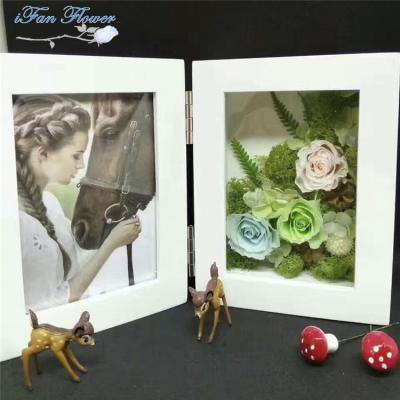 China Green Environmental Protection Made In High Rank Preserved Wooden Porcelain Flower Photo Frame for sale