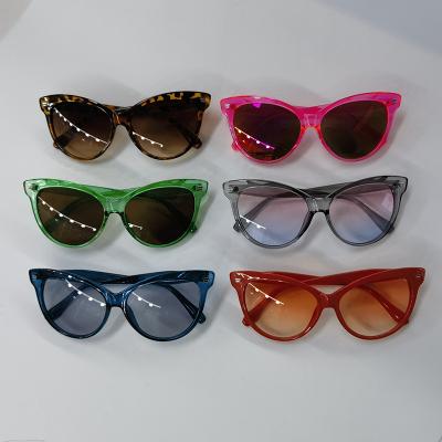 China Fashion sunglasses 22012 gradient lens cat eye sunglasses brand designer vintage sun glasses for uv400 unisex custom made good price 2023 for sale