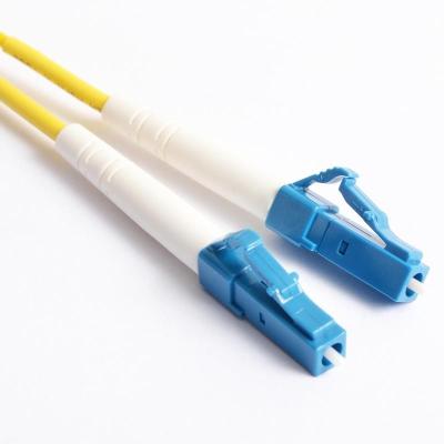 China Blue LC UPC Fiber Optic Connectors Duplex Boot With Two Dismount Gap for sale