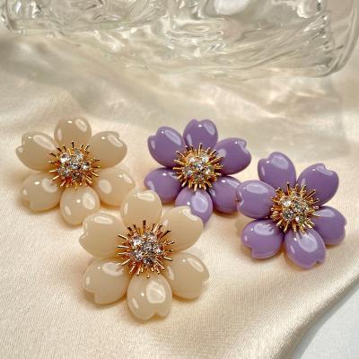 China BOHEMIA French Luxury Romantic New Design Acrylic Purple Beige Flower Stud Earrings For Women Summer Jewelry for sale