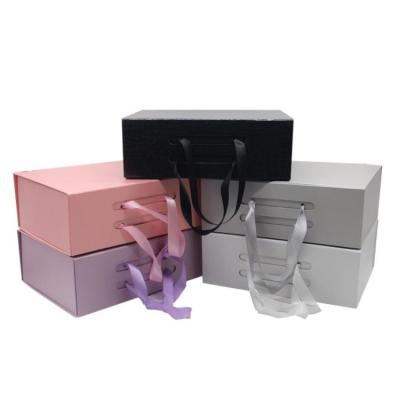 China Best Selling Portable Recyclable Folding Gift Envelope Box Favors Wedding Favors Bridesmaid Paper Case for sale