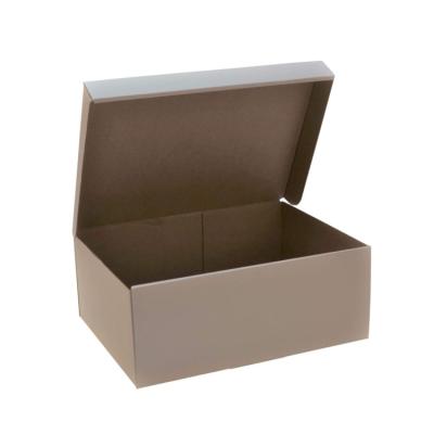 China Recyclable White Wholesale Cardboard Shoe Box Gift Box Heavy Duty One Piece Design With Lid for sale