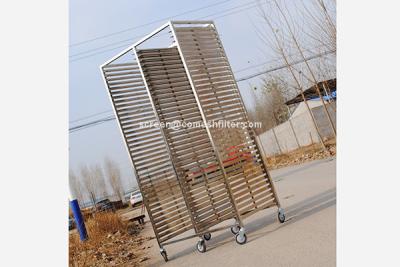 China Ss201 304 1.5mm Tray Rack Trolley With Casters Te koop