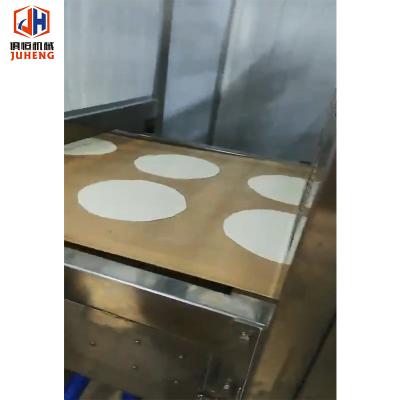 China Bearbeiten 3 Schicht automatisierte Mais-Tortillas flachen Brot-Maschinen-Hersteller 2800 zu 3800pcs/H maschinell zu verkaufen