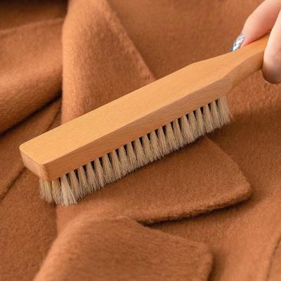 China Dusting Handle Clothes Brush Durable Multifunctional Durable Wooden Horsehair for sale