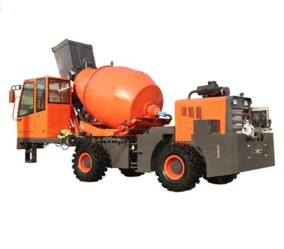 China 1.6m ³ de Mobiele van de Diesel 4X4 Zelfvrachtwagen Ladings Concrete Mixer Te koop