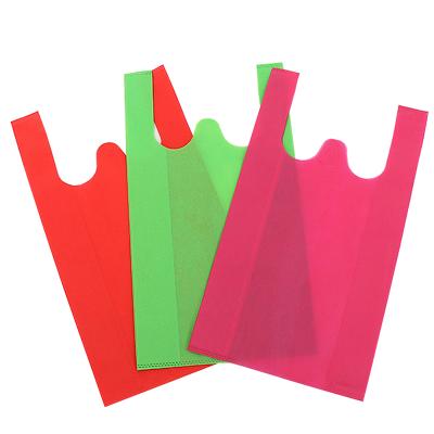 China 100% eco-friendly laminated non woven bag t-shirt pla carrier bags with vest handles for sale