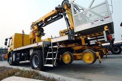 Chine Diamètre de roue Unpowered à la main 600mm du véhicule de rail de route 4 des roues à vendre