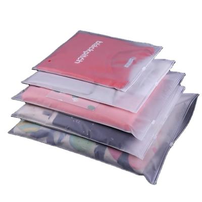 China Eco Friendly Resealable Zipper Clothing Packaging Recyclable Frosted Plastic Bag PE Zipper Packaging Bag for sale