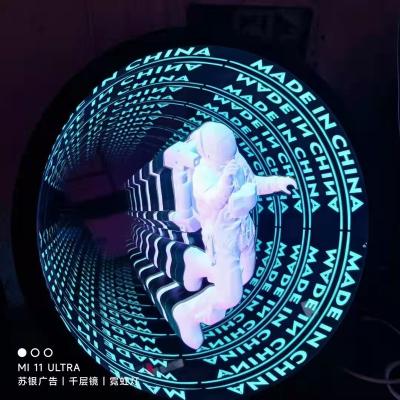 China Hot Sale Astronaut Spaceman Decoration Design Led Infinity Illusion Mirror Cube Decoration Light Sign for sale