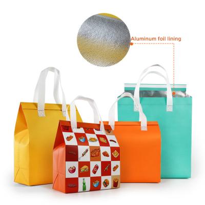 China Fashion Waterproof Hot Custom Logo Insulated Food Delivery Bag Lunch Cooler Bag for sale