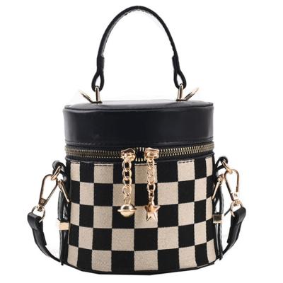 China Daily Life Women Chessboard Lattice Cross - Bucket Bag Ladies Designer Mobile Phone Messenger Bag Body Shoulder Bags Y0216 for sale